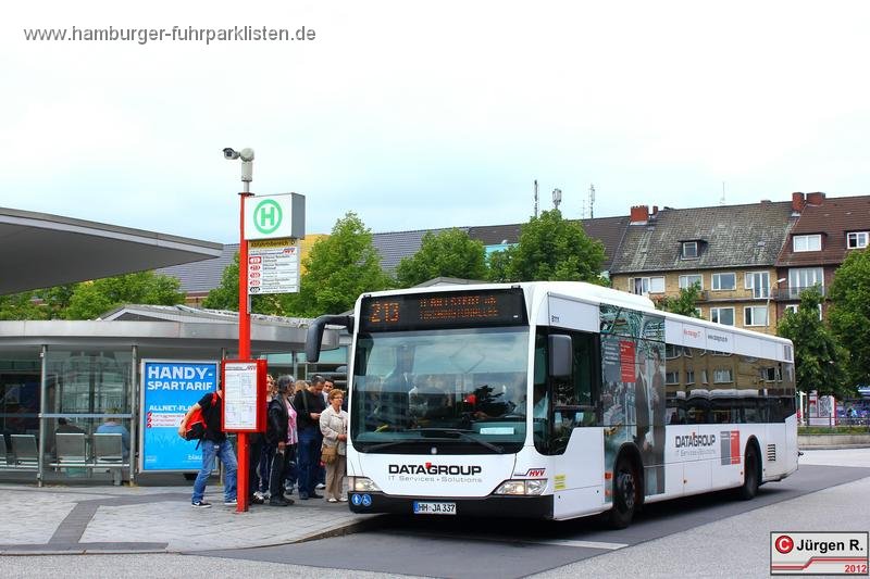 24) 8111 (ex JA 8353) 22,JH,JN.jpg